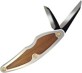 What to look for in a knife for whittling wood